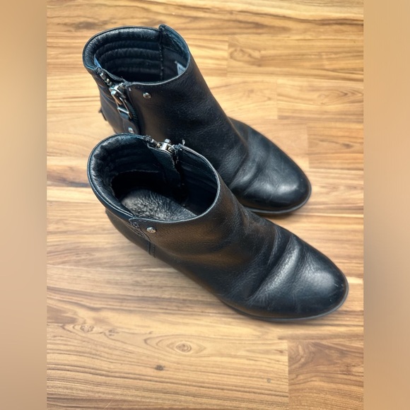 SOREL Women’s Danica Short Weatherproof Boot size 7.5. Women’s - Picture 4 of 10